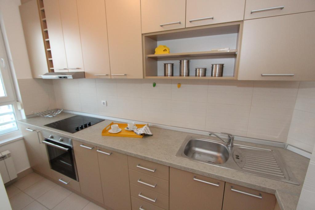 New Belgrade Apartment Neven, Parking 5 Evra Dan Dış mekan fotoğraf